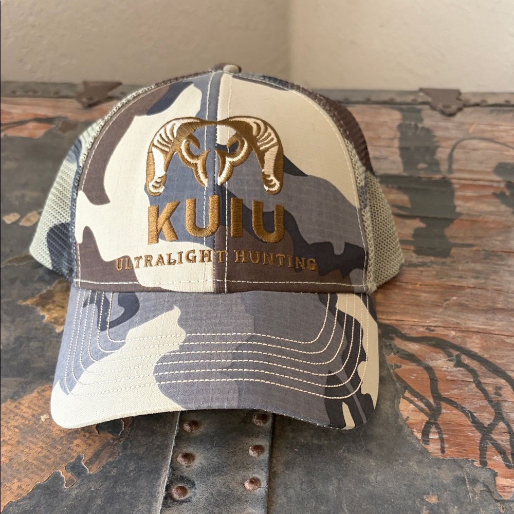 KUIU hat